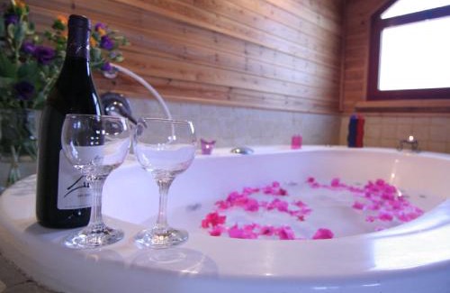 Liman Cabin | Tranquil Escape at The Calm West with Ocean Views