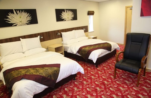 Huddersfield Hotel | Discover The Cambridge Hotel: Spa, Restaurant & More