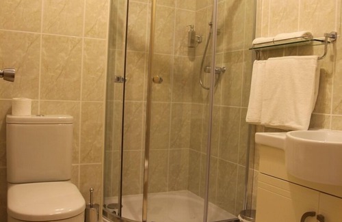 Huddersfield Hotel | Discover The Cambridge Hotel: Spa, Restaurant & More