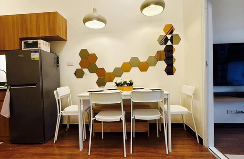 Malate Condo | The Camden Place Cozy Family Group Condo Unit