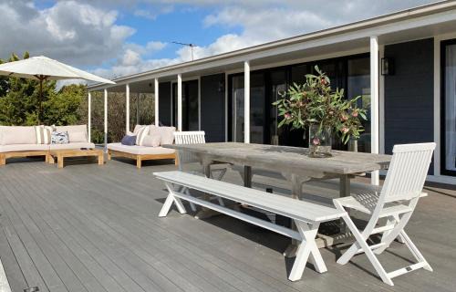 Emu Bay House | Ocean View Retreat at The Cape - 4-Star Guest Rated Hotel