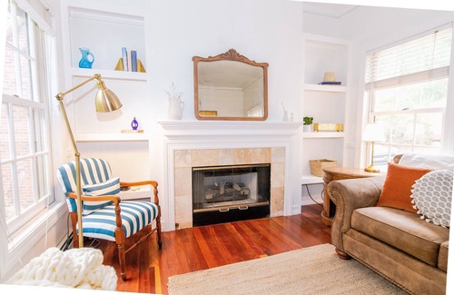 Divide Cottage | Family-Friendly Retreat at The Cape Cod with Breakfast