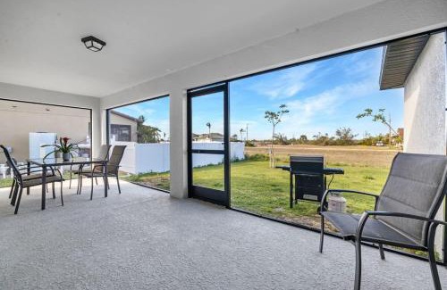 Burnt Store House | Discover The Cape Escape: Pet-Friendly Retreat for 7