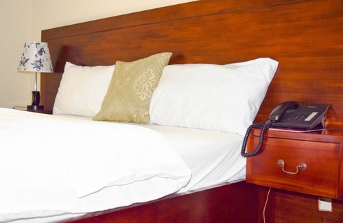Monrovia Hotel | Relax at The Cape Hotel: 4-Star Stay with Pool & Spa