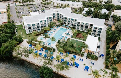 New Town Hotel | Oceanfront Retreat at The Capitana Key West - Pet Friendly