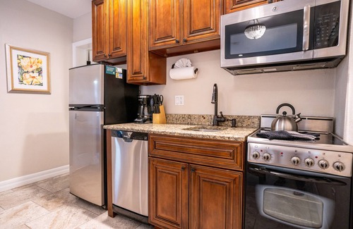 Siesta Key Hotel | Explore Oceanfront Bliss at The Capri at Siesta