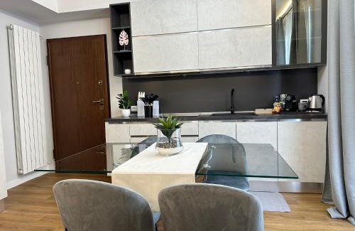 Sesto Calende Apartment | Relax at The Captain's Apartments Marina, 4-Star Comfort
