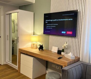 Sesto Calende Apartment | Exceptional Captain's Apartments SIROCCO - City Center Stay