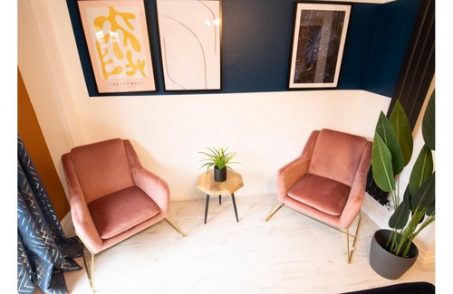 Middlesbrough House | Discover The Captain's Compass: Pet-Friendly Getaway