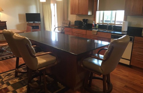 Pony House | Captivating Retreat with Kitchen and Family-Friendly Amenities
