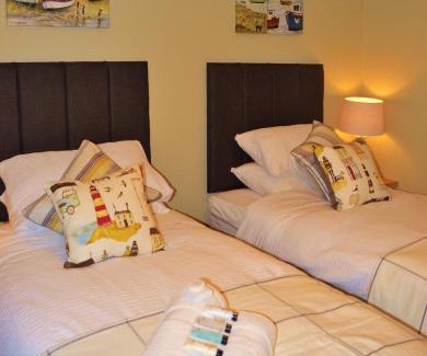 Cushendall House | Explore The Captains Cottage in Cushendall: 4-Star Retreat