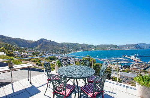 Simon's Town Apartment | Ocean View Retreat at The Captain's Penthouse - Pet Friendly