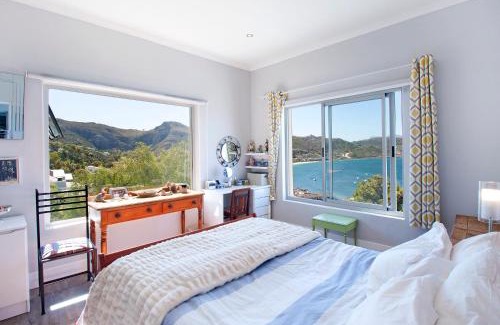 Simon's Town Apartment | Ocean View Retreat at The Captain's Penthouse - Pet Friendly