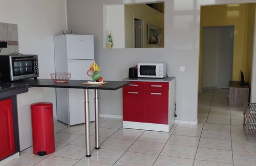 Gourbeyre Condo | Discover The Caribbean Escale in Trois-Rivières