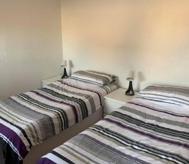 Forres Hotel | Pet-Friendly Retreat at The Carisbrooke - Rated 8/10!