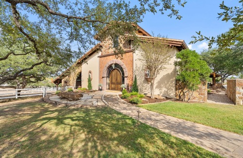 Spicewood House | Experience The Carriage House: Gated Equestrian Retreat