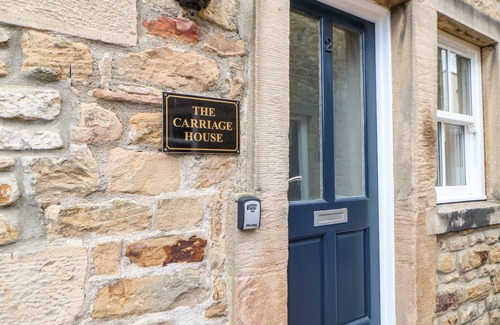 Barnard Castle Cottage | Unforgettable Stay at The Carriage House with Breakfast!