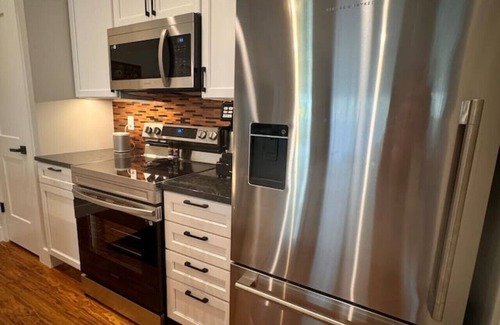 Brook Creek House | The Carriage House in East Lawrence