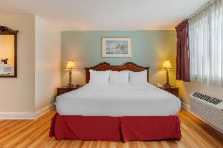 Middletown Hotel | Eco-Friendly Getaway at The Carriage House Inn Newport