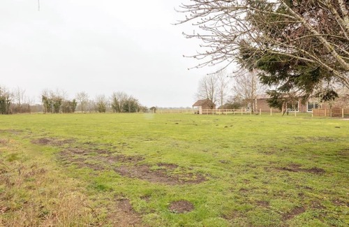 Pentney House | Relaxing Spa Retreat at The Cart Lodge - Pet Friendly Escape