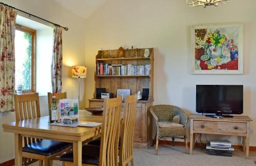 Hinton House | Experience The Cart Shed - A 4-Star Pet-Friendly Retreat