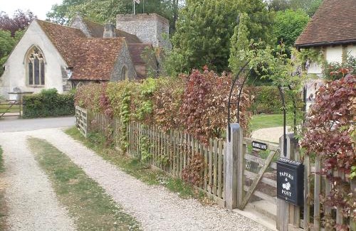 Turville House | Discover The Cart Shed: Family-Friendly 4-Star Escape