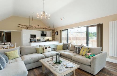 Aymestrey House | Relax at The Cart Shed: Pet & Child-Friendly Getaway