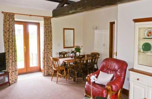 Newport House | Experience The Carthouse: 4-Star Family-Friendly Retreat