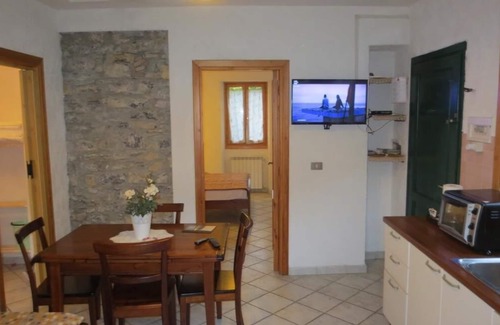 Gazzelli Apartment | Inviting Casa degli Orti e Giardino n. 1 with Breakfast
