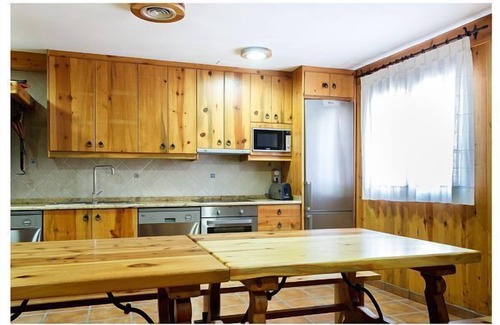 Fortanete Cottage | Exceptional Family Retreat at The Casal de Nicolás