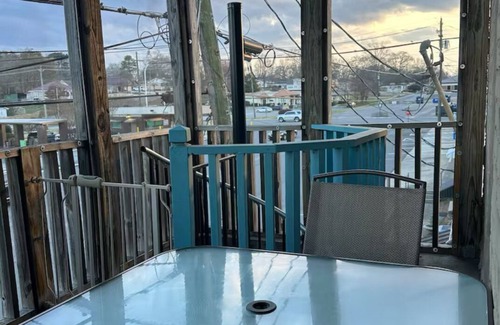 Oneonta House | The Castle - Downtown Shopping and Eating easy pleasant walk