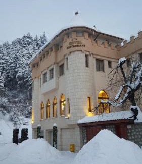 Samokov Hotel | Cozy Stay at The Castle Hotel with Family-Friendly Amenities