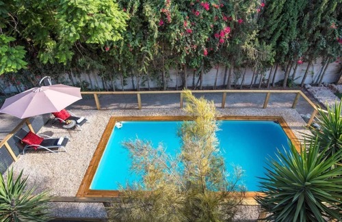 Kerem Maharal House | Discover The Castle: A Unique Stay Awaits You