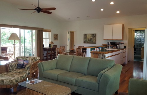 Poipu House | Stay at The Catbird Seat: Steps from Poipu Beach!