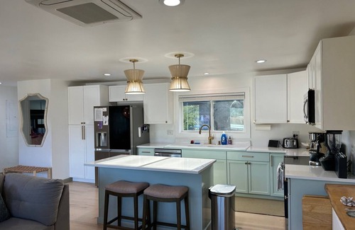 Garibaldi House | Relax at The Catch: Cozy Home with Mountain & Bay Views