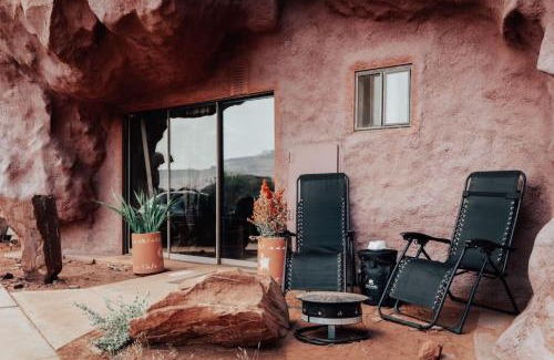 Moab Other | The Caves at Moab - At Private Riverside Ranch