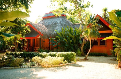 Negril Resort | Indulge at The Caves: 5-Star Oasis with Spa & Pool