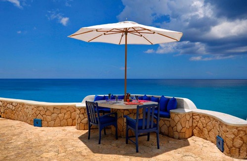 Negril Resort | Indulge at The Caves: 5-Star Oasis with Spa & Pool