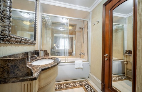 Talimhane Hotel | Elegant Stay at The Central Palace Taksim with Spa & Dining