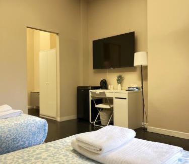 Centro Storico House | The Central Rock Inn camere con bagno privato self check in