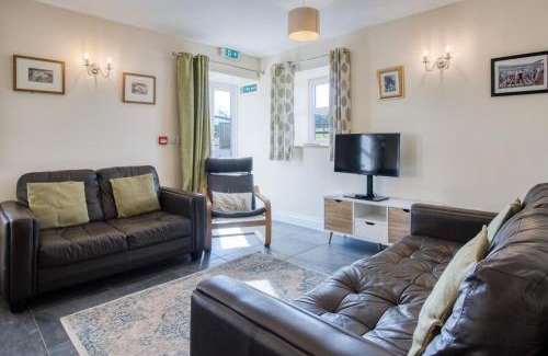 Llangennith House | Discover The Chaffhouse: 4 Bedroom Retreat in Llangenith