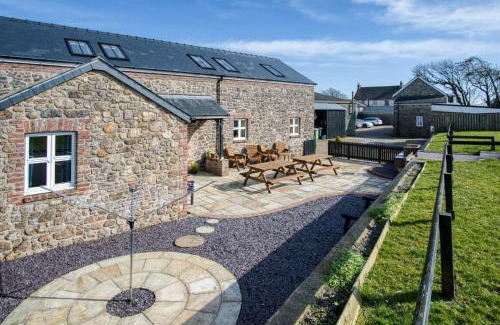 Llangennith House | Discover The Chaffhouse: 4 Bedroom Retreat in Llangenith