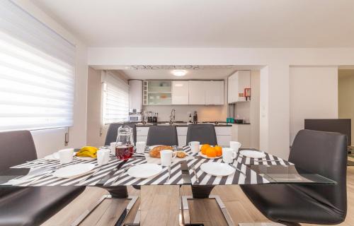 Lagos House | The Chairs Place GuestHouse