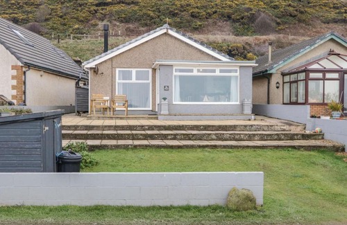 Egremont House | Cozy Family Retreat at The Chalet with Child-Friendly Amenities