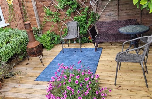 Cambridge Other | Discover The Challet: Family-Friendly with a Relaxing Hot Tub
