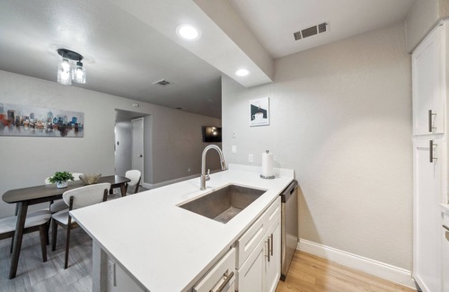 Grand Prairie Apartment | The Chandler 721 I Comfy 2 bed 2 Bath