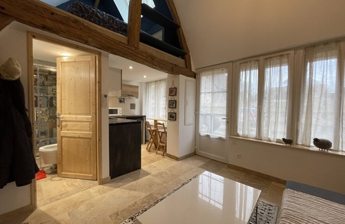 Bois-Jerome-Saint-Ouen House | Bike-Friendly Retreat Near Giverny with Spa & Hot Tub