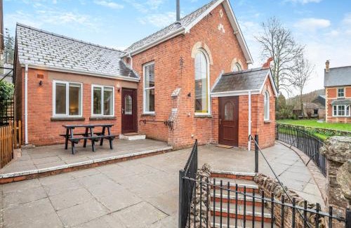 Ewyas Harold House | Remarkable Stay at The Chapel: Rated 9.5/10, Family-Friendly