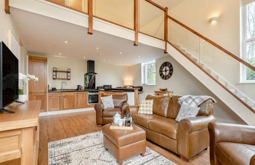 Ewyas Harold House | Remarkable Stay at The Chapel: Rated 9.5/10, Family-Friendly