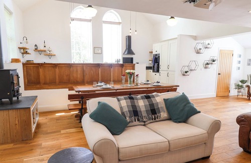 Holestone Moor Cottage | Experience The Chapel: Pet-Friendly Retreat in Derbyshire